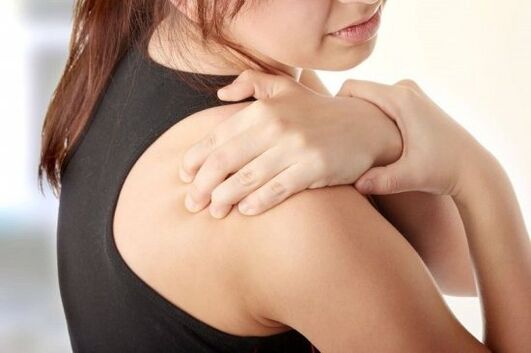 Sakit belakang dengan osteochondrosis serviks